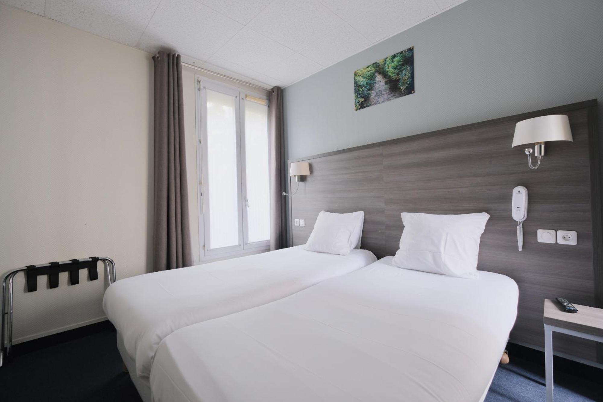 Hipotel Lilas Gambetta Paris Exterior foto